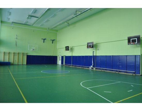 Скачать Спортивный зал в школе фото 1920x1080 px